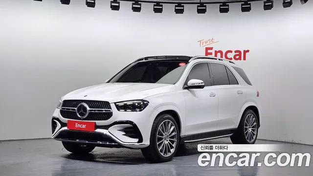 Mercedes-Benz GLE-Class 2023 — photo 1