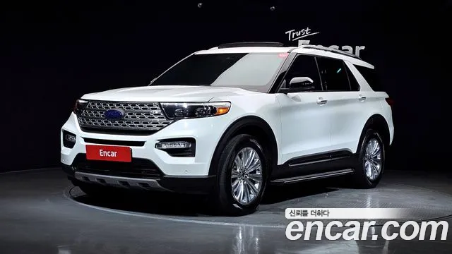 Ford Explorer 2020 — photo 1