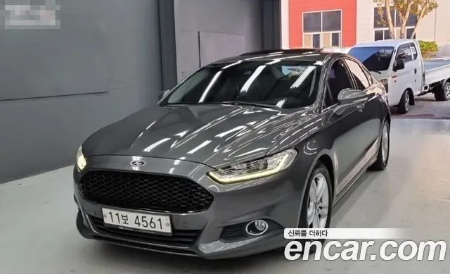 Ford Mondeo 2015 — photo 1