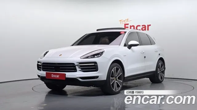 Porsche Cayenne 2020 — photo 1