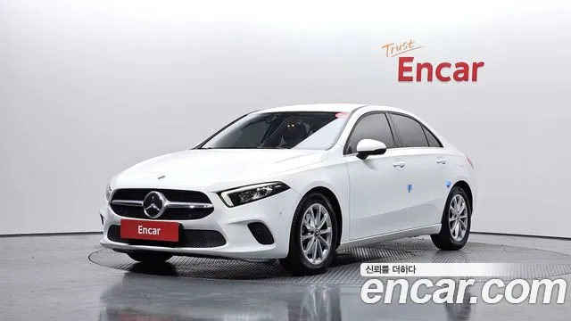 Mercedes-Benz A-Class 2020 — photo 1