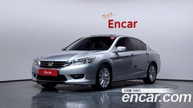 Honda Accord 2015 — photo 1