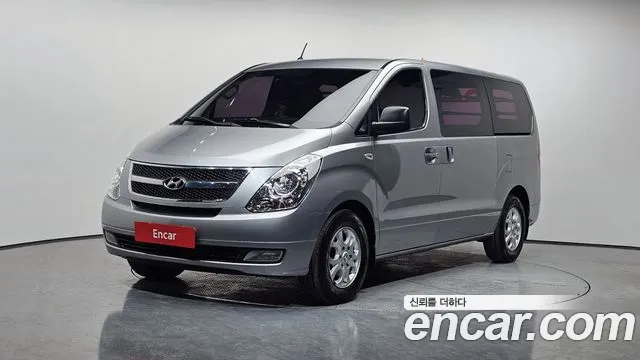 Hyundai Starex 2015 — photo 1