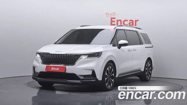 Kia Canival 2022 — photo 1