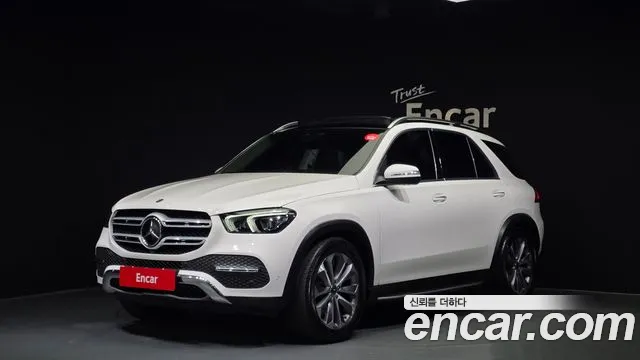 Mercedes-Benz GLE-Class 2023 — photo 1