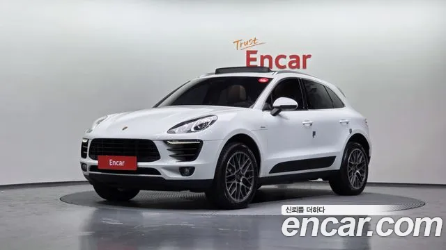 Porsche Macan 2017 — photo 1
