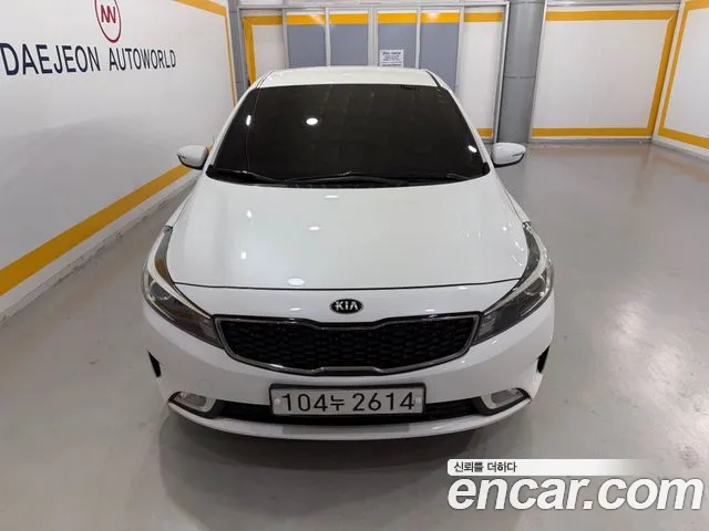 Kia K3 2017 — photo 1