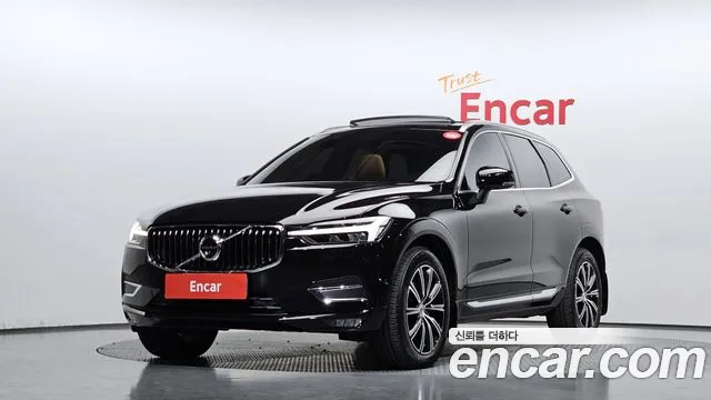Volvo XC60 2021 — photo 1