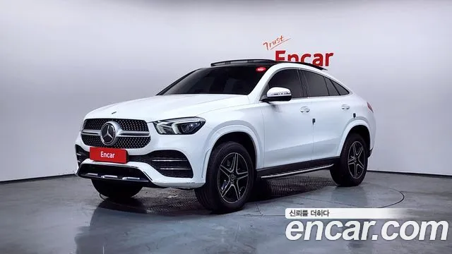 Mercedes-Benz GLE-Class 2021 — photo 1