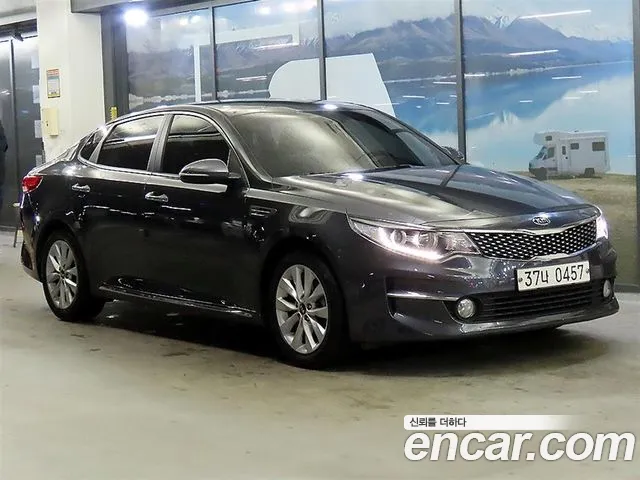 Kia K5 2017 — photo 1