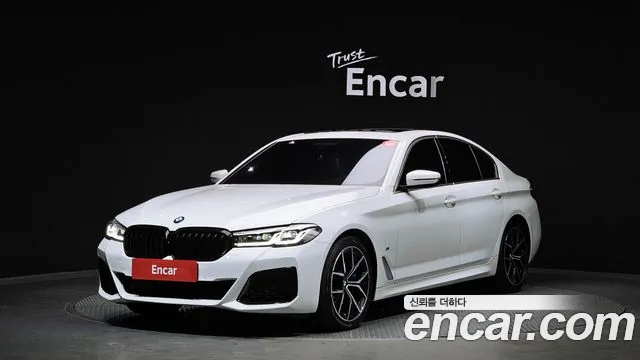 BMW 5-Series 2021 — photo 1