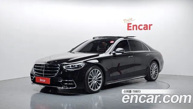 Mercedes-Benz S-Class 2023 — photo 1