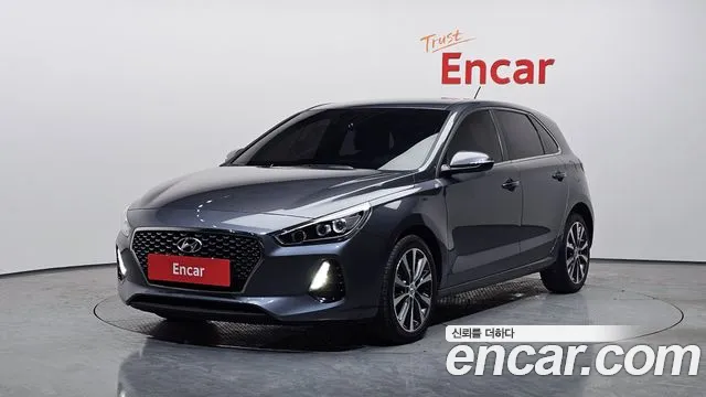 Hyundai i30 2018 — photo 1