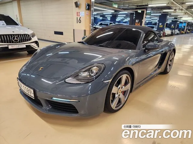 Porsche 718 2017 — photo 1
