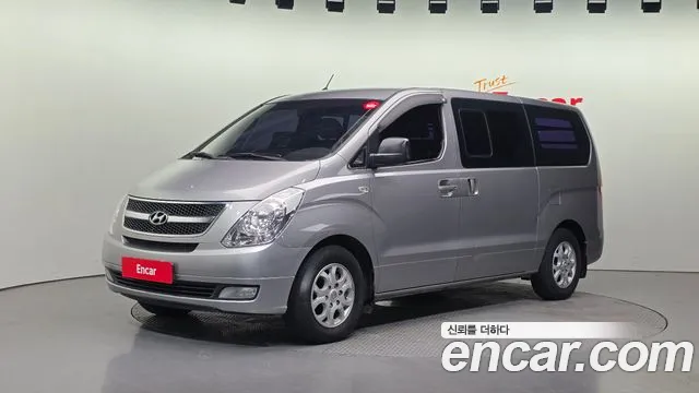 Hyundai Starex 2012 — photo 1