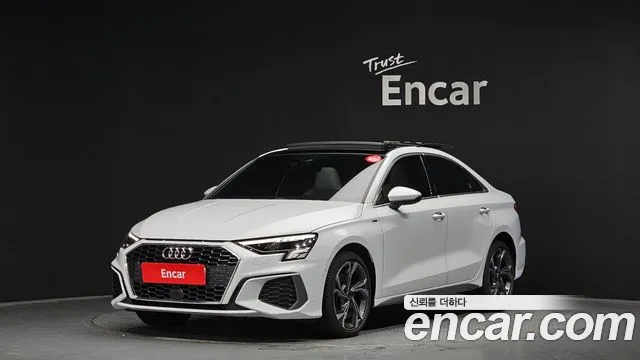 Audi A3 2023 — photo 1
