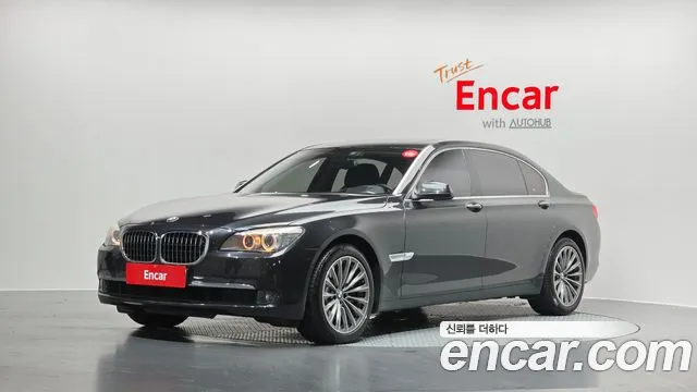 BMW 7-Series 2010 — photo 1