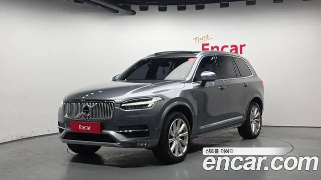 Volvo XC90 2018 — photo 1