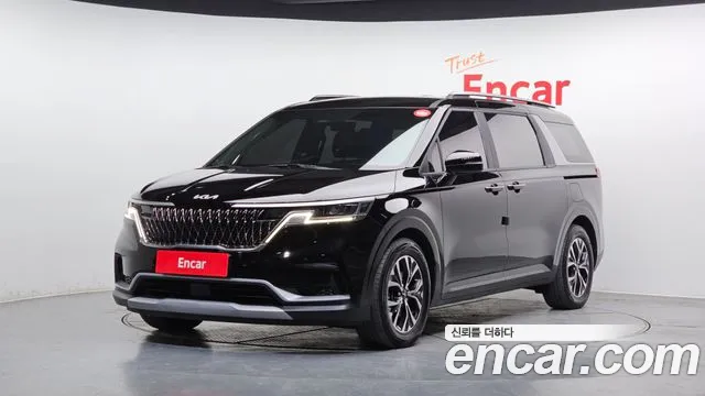 Kia Canival 2022 — photo 1