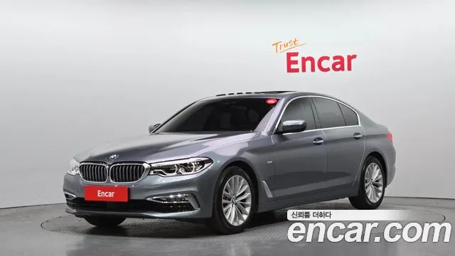 BMW 5-Series 2018 — photo 1