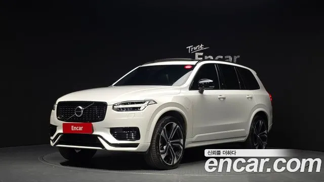 Volvo XC90 2021 — photo 1