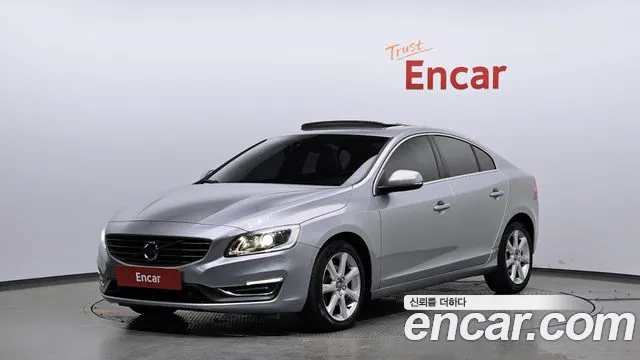 Volvo S60 2016 — photo 1