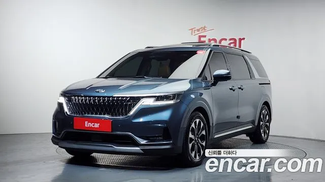 Kia Canival 2021 — photo 1