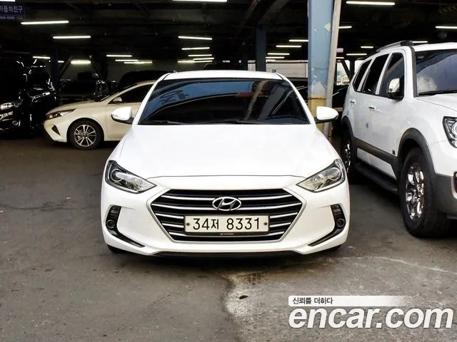 Hyundai AVANTE 2018 — photo 1