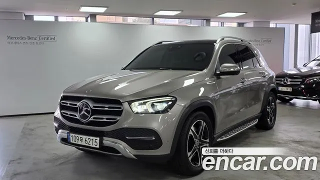 Mercedes-Benz GLE-Class 2022 — photo 1