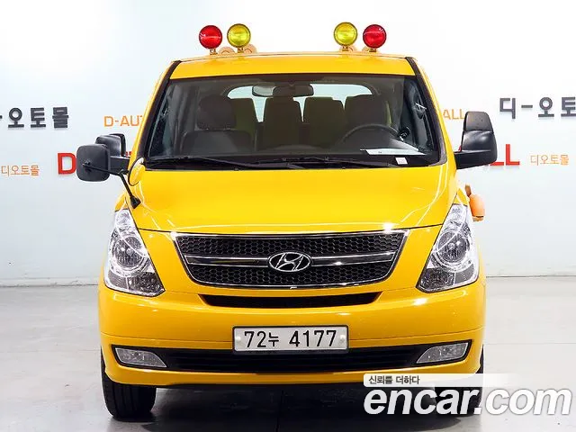 Hyundai Starex 2015 — photo 1