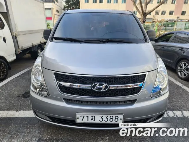 Hyundai Starex 2014 — photo 1