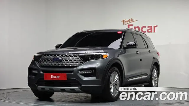 Ford Explorer 2021 — photo 1
