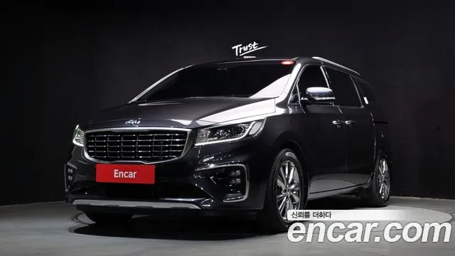 Kia Canival 2019 — photo 1
