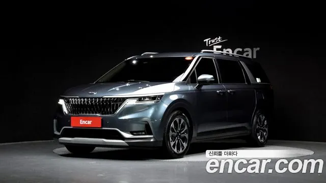 Kia Canival 2021 — photo 1