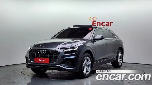 Audi Q8 2020 — photo 1
