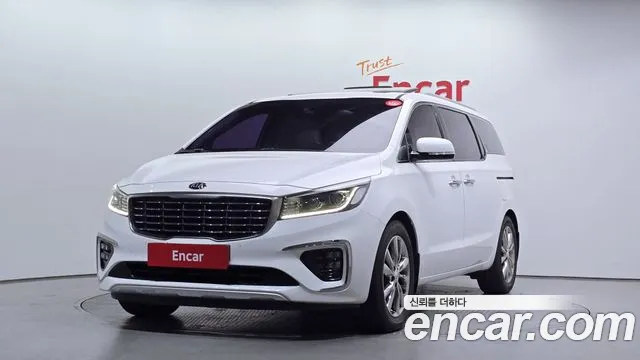 Kia Canival 2019 — photo 1