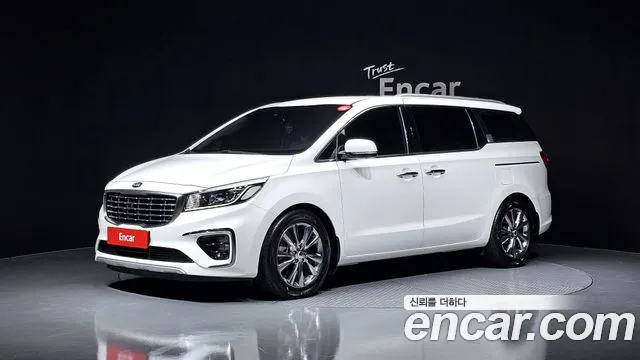 Kia Canival 2019 — photo 1