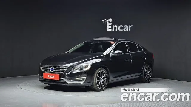 Volvo S60 2015 — photo 1