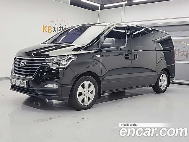 Hyundai Starex 2019 — photo 1