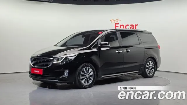 Kia Canival 2016 — photo 1
