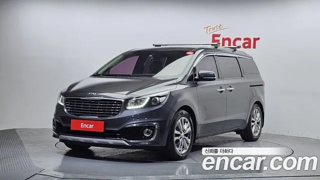 Kia Canival 2018 — photo 1
