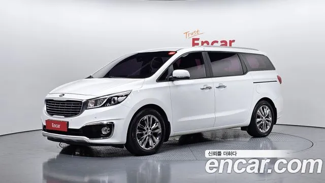 Kia Canival 2016 — photo 1