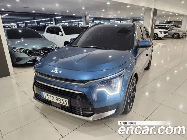 Kia Niro 2022 — photo 1