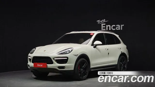 Porsche Cayenne 2011 — photo 1
