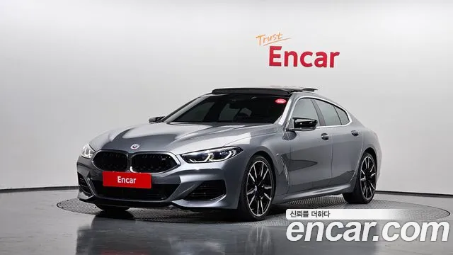 BMW 8-Series 2023 — photo 1