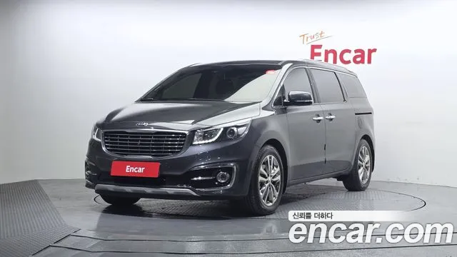 Kia Canival 2017 — photo 1