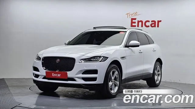 Jaguar F-PACE 2019 — photo 1