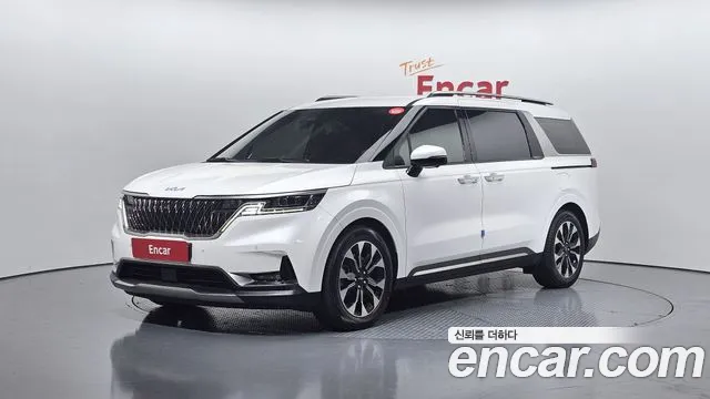 Kia Canival 2022 — photo 1
