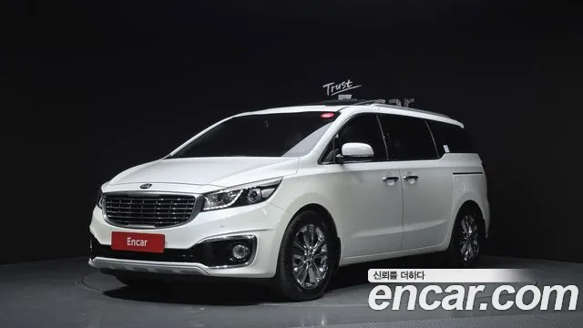 Kia Canival 2016 — photo 1
