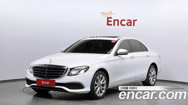 Mercedes-Benz E-Class 2018 — photo 1